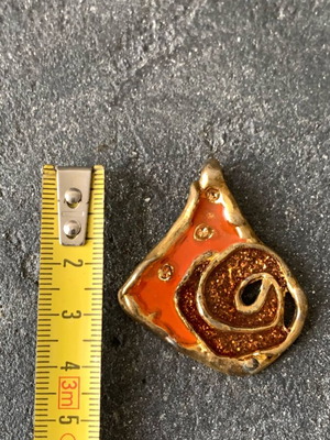 Copper pendant used