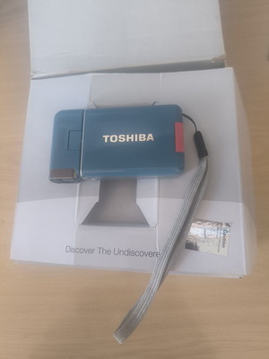 Toshiba Camileo S20 Full HD video camera like new