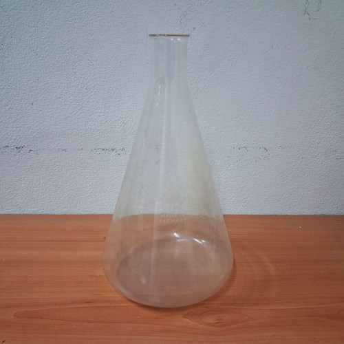German laboratory flask GDR 23 cm like new
