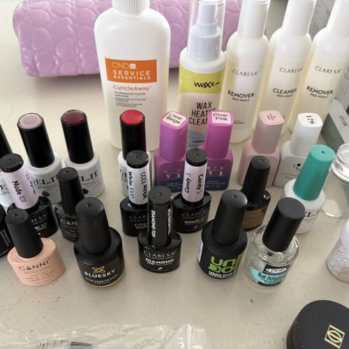 Complete nail care set like new