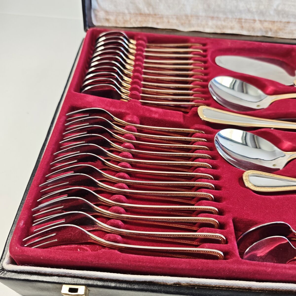 Odiso Solingen 18/10 Cutlery Set like… - € 180,00 - Vendora.cy