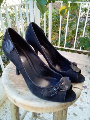 Maxin γόβες peeptoe δερμάτινες μεταχειρισμένες Νο 39 μαύρες