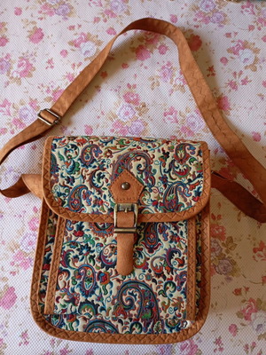 Women's crossbody bag with suede strap, brown and multicolor pattern