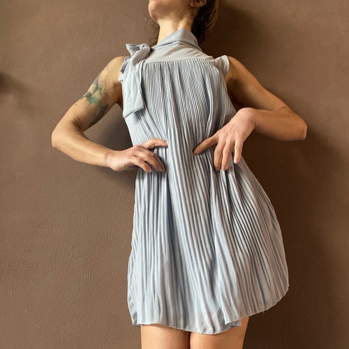 Pleated dress gray like new, handmade, lightweight