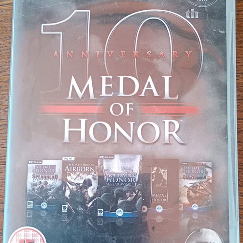 Medal of Honor 10th Anniversary PC game, like new with 5 games