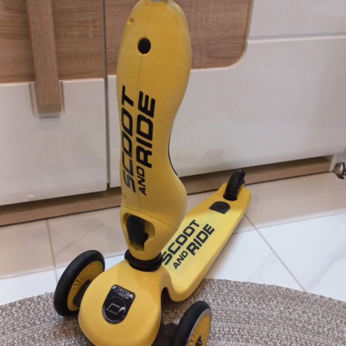 Scoot and Ride Kick Scooter used, adjustable height for 15 months to 5 years
