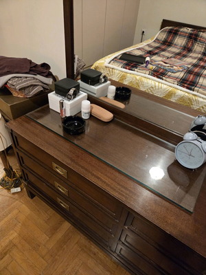Varagki vanity used with mirror