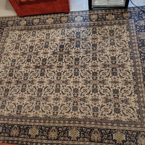 Teheran wool rug like new