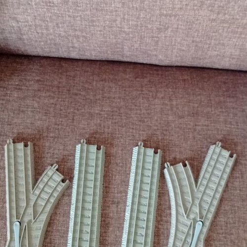 Train tracks like new, compatible pieces