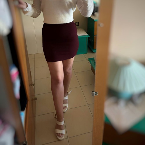 Pink Woman burgundy skirt new, size S 36 8