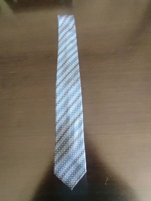 Branded tie in excellent condition