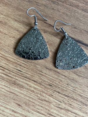 Dangling earrings like new, gray color