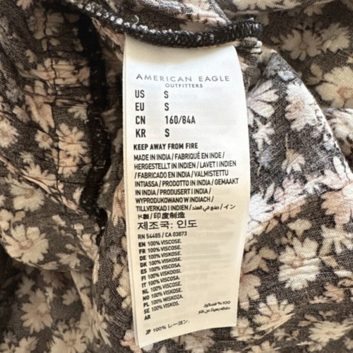 American Eagle floral dress like new with removable belt and pockets
