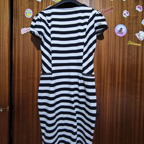 Black and white striped cotton dress like new, size M