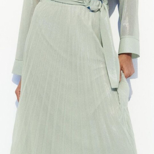 Zara dress size M like new, soft pastel mint color