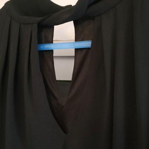 Lynne blouse black, like new, size L