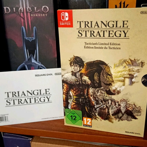 Triangle Strategy Tacticians Limited Edition Nintendo Switch like new, English version
