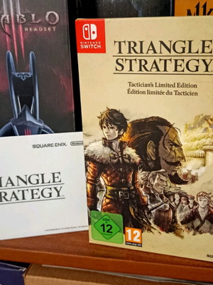 Triangle Strategy Tacticians Limited Edition Nintendo Switch like new, English version