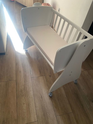 Lorelli cradle like new