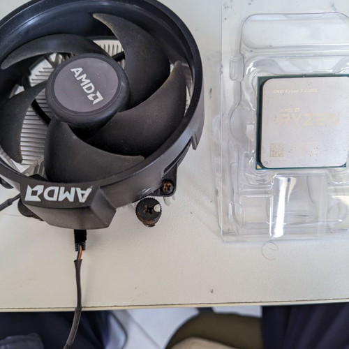 AMD Ryzen 3 2200G processor used with cooler