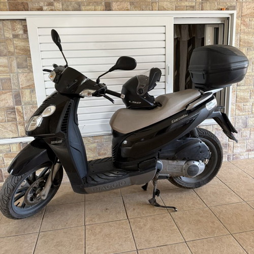 Piaggio Carnaby 125 scooter used, 15hp, blue, automatic