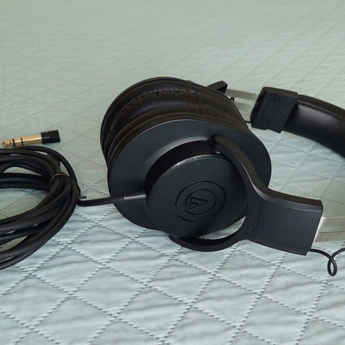 Audio Technica ATH-M20x wired over-ear headphones, black