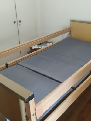 Νοσοκομειακό κρεβάτι Virgo 0803152 σαν καινούργιο με στρώμα και αερόστρωμα