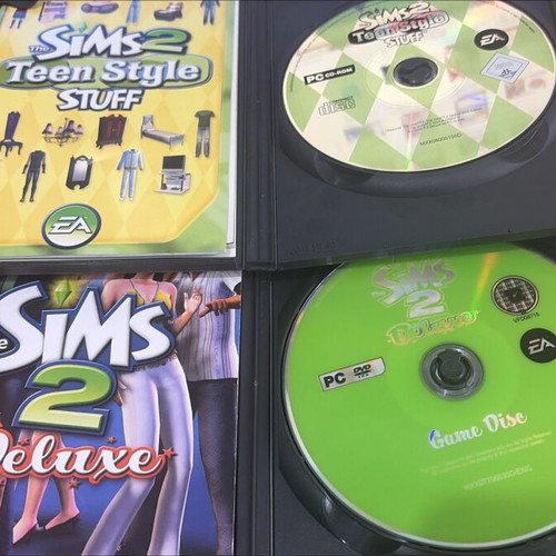 The Sims 2 Deluxe Gift Edition PC DVD-ROM like new