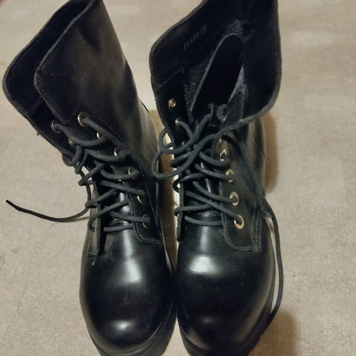 Lace-up boots used, size 39, black