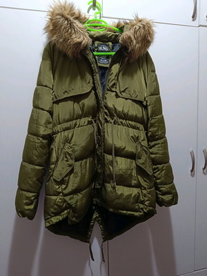 Splendid khaki puffer jacket like new, size L