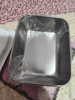 Tupperware set of 4 new aluminum containers with plastic lids