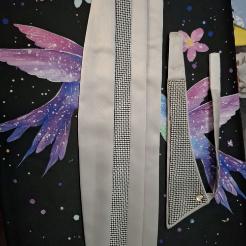 Bugatchi Men's Cummerbund and Neck Accessory Set satin silver, like new