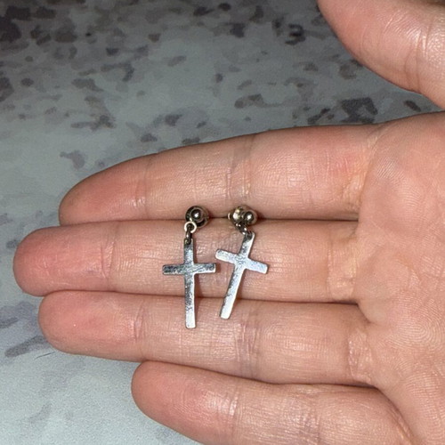 Cross earrings stainless steel like new, silver color
