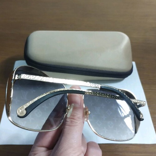 Sunglasses like new
