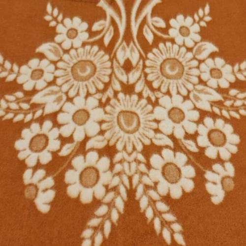 Wool blanket double size, like new, 100% pure virgin wool Biocarpets