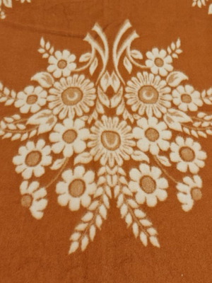 Wool blanket double size, like new, 100% pure virgin wool Biocarpets