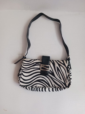 Zebra print handbag like new, white