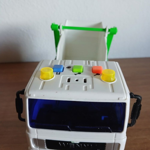 Recycling truck toy used with sound