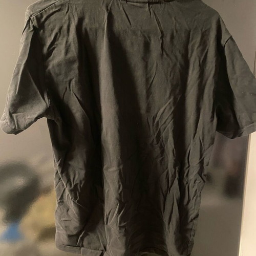 Ellesse T-shirt Large used, black with minimal logo print