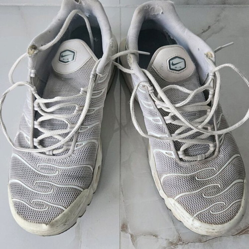 Nike TN (Air Max Plus) used white sport shoes size 44.5