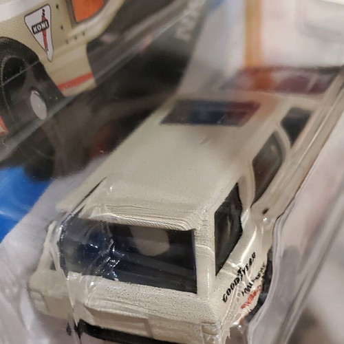 Hot Wheels Nissan Maxima Motul 2022 σφραγισμένο