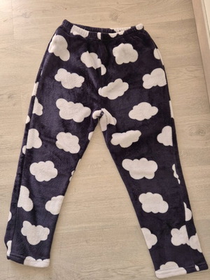 Blue Shein pajama bottoms like new with cloud pattern