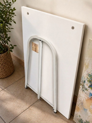 White canvas easel used
