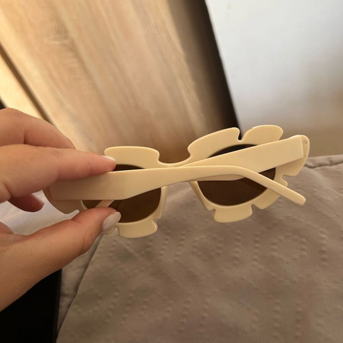 Women's sunglasses like new, white unused