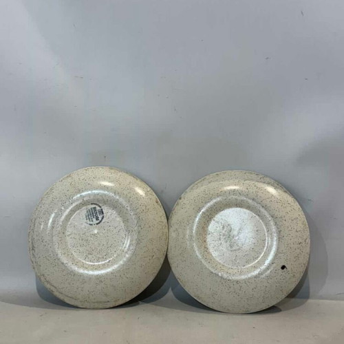 Vintage serving plates set of 2 used with design 17x17