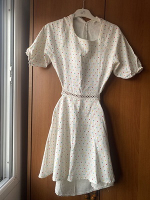 Dress with belt, size S, white with colorful dots
