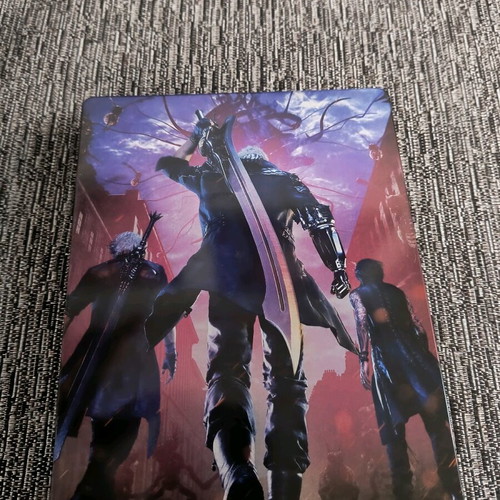Devil May Cry 5 Steelbook PS4