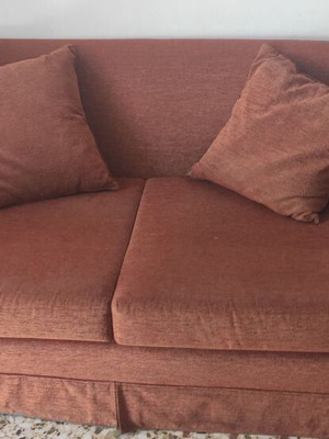 Two-seater sofa like new, comfortable