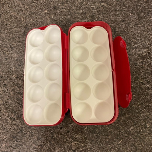 Tupperware egg holder 10 slots new