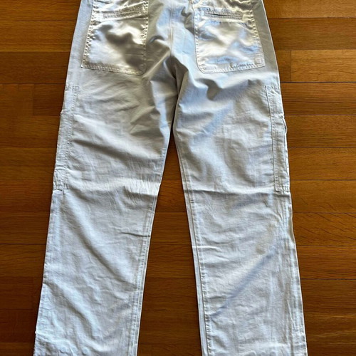 Beige straight-leg cargo pants with satin pockets like new, size S